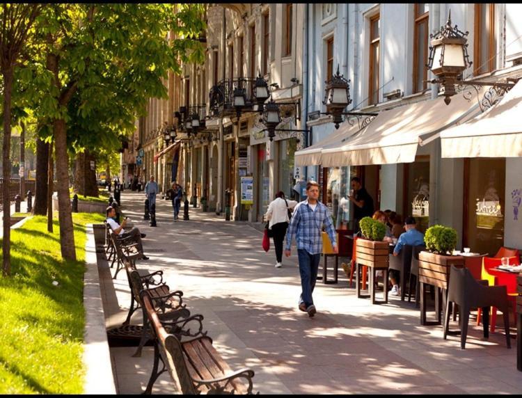 Rustaveli Apartment City Centre Tiflis Exterior foto
