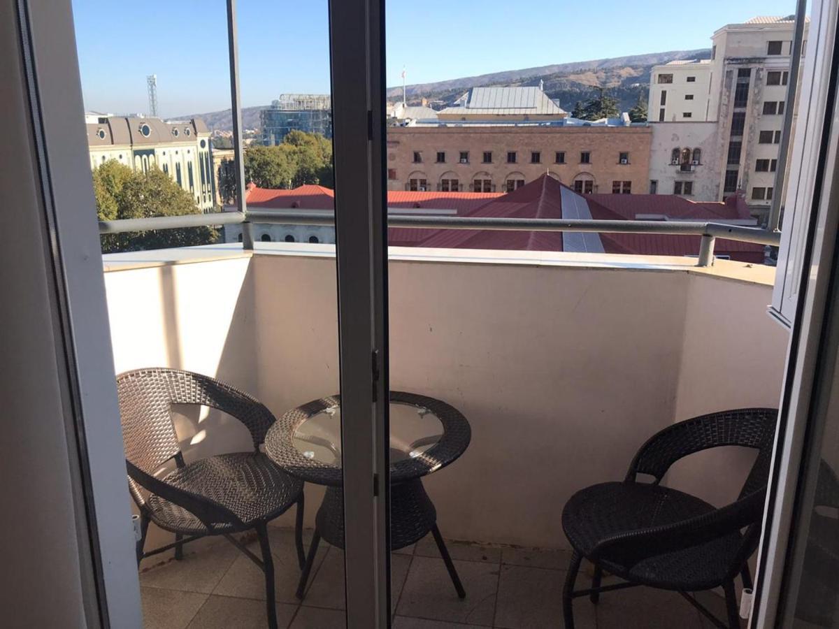 Rustaveli Apartment City Centre Tiflis Exterior foto